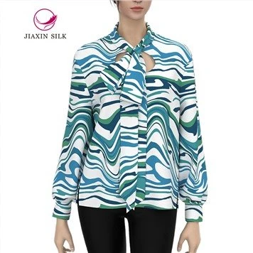 Camisa de seda amb estampat d'ondes